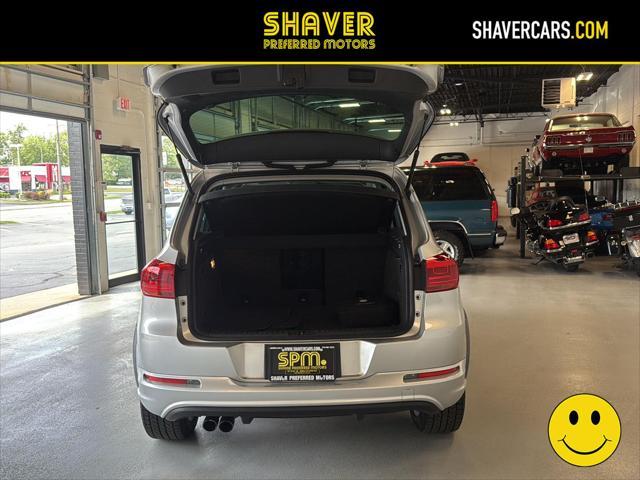 Photo of 2017 Reflex Silver Metallic Volkswagen Tiguan