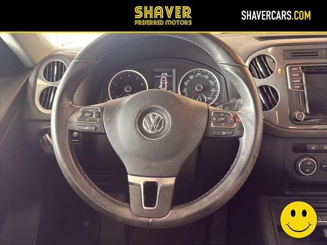 Photo of 2017 Reflex Silver Metallic Volkswagen Tiguan
