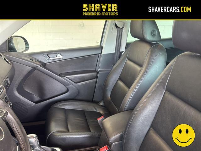 Photo of 2017 Reflex Silver Metallic Volkswagen Tiguan