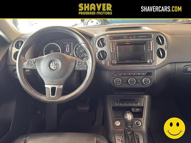 Photo of 2017 Reflex Silver Metallic Volkswagen Tiguan
