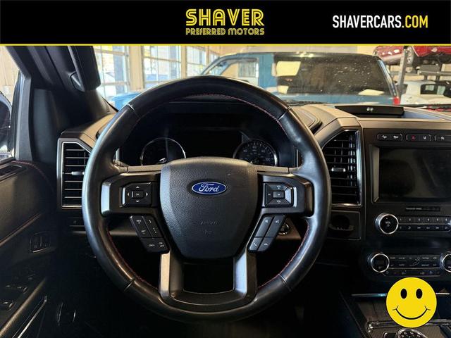 Photo of 2020 Star White Metallic Tri-Coat Ford Expedition Max