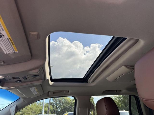 Photo of 2015 White Diamond Tricoat Cadillac Escalade