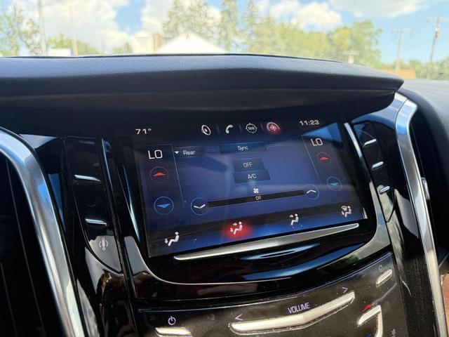 Photo of 2015 White Diamond Tricoat Cadillac Escalade