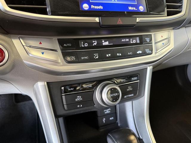 Photo of 2013 Alabaster Silver Metallic Honda Accord