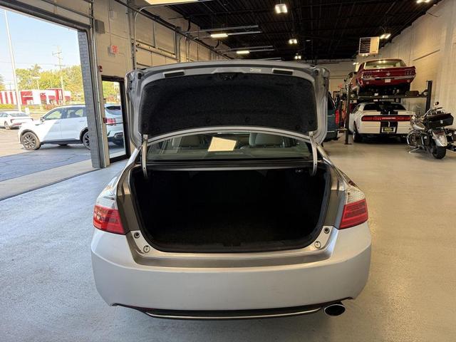 Photo of 2013 Alabaster Silver Metallic Honda Accord