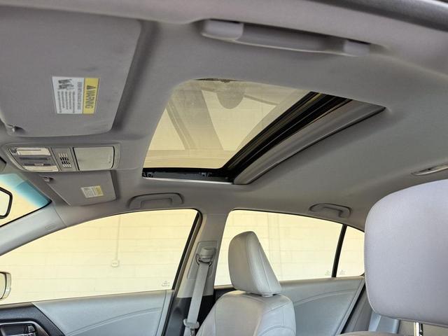 Photo of 2013 Alabaster Silver Metallic Honda Accord