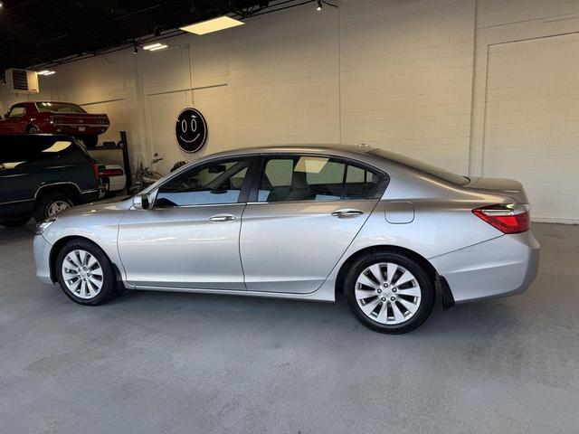 Photo of 2013 Alabaster Silver Metallic Honda Accord