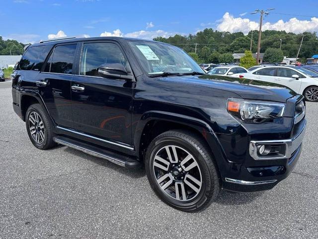 Photo of 2016 Midnight Black Metallic Toyota 4Runner