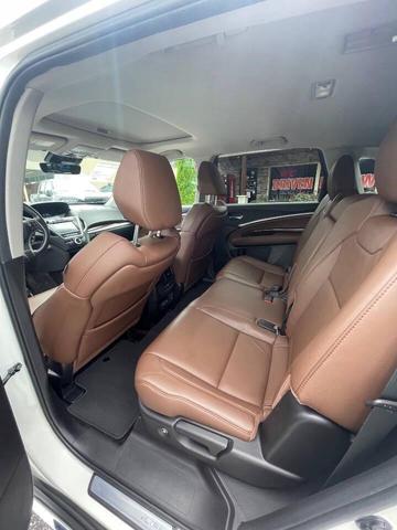 Photo of 2017 White Diamond Pearl Acura MDX