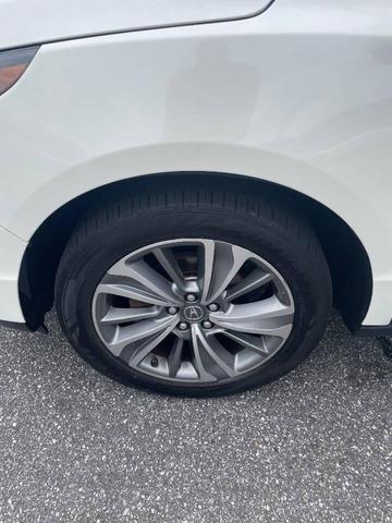 Photo of 2017 White Diamond Pearl Acura MDX