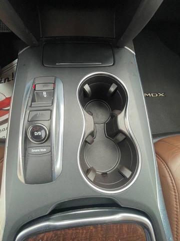 Photo of 2017 White Diamond Pearl Acura MDX