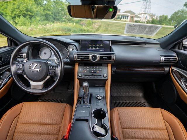 Photo of 2020 Eminent White Pearl Lexus RC 300