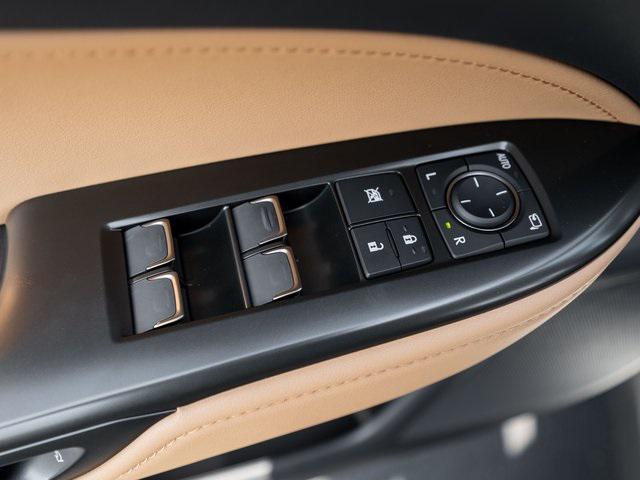 Photo of 2025 0085 Lexus NX 350h