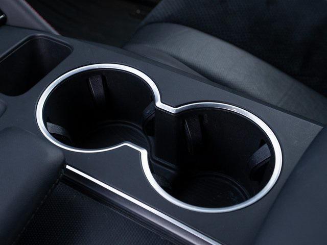 Photo of 2022 Black Acura MDX