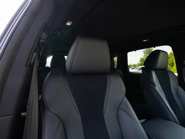 Photo of 2022 Black Acura MDX