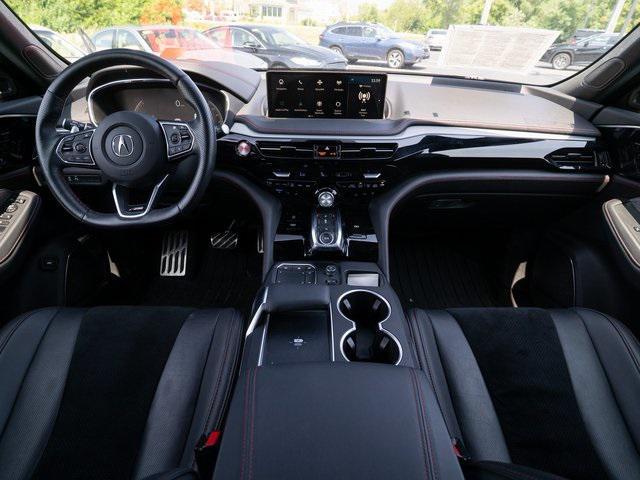 Photo of 2022 Black Acura MDX