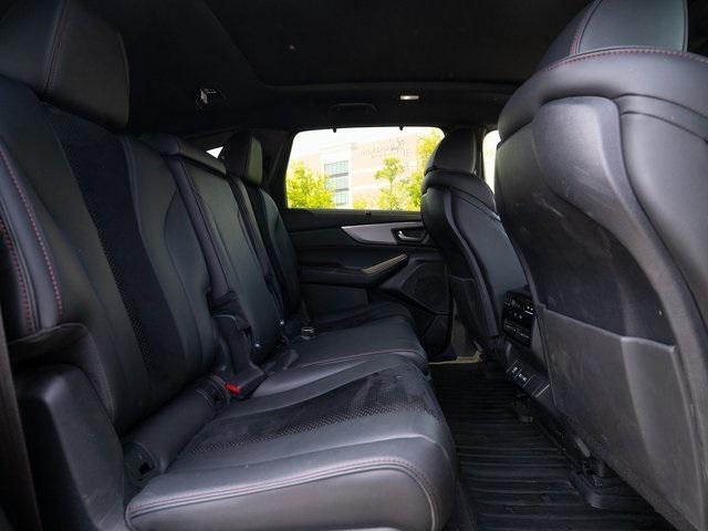 Photo of 2022 Black Acura MDX