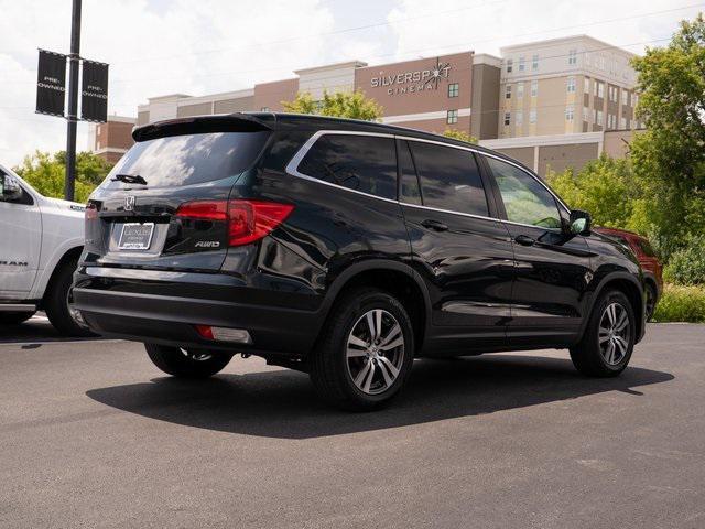 Photo of 2016 Black Forest Pearl Honda Pilot