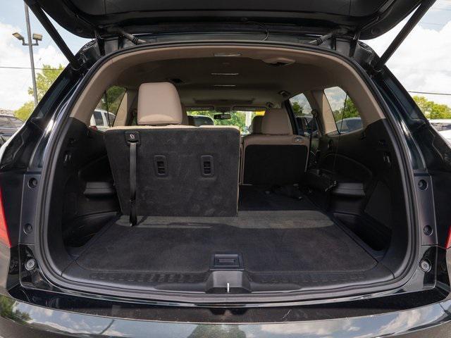 Photo of 2016 Black Forest Pearl Honda Pilot