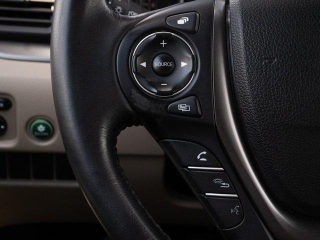 Photo of 2016 Black Forest Pearl Honda Pilot