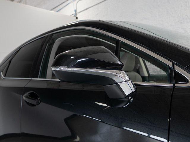 Photo of 2021 Black Lexus RX 350