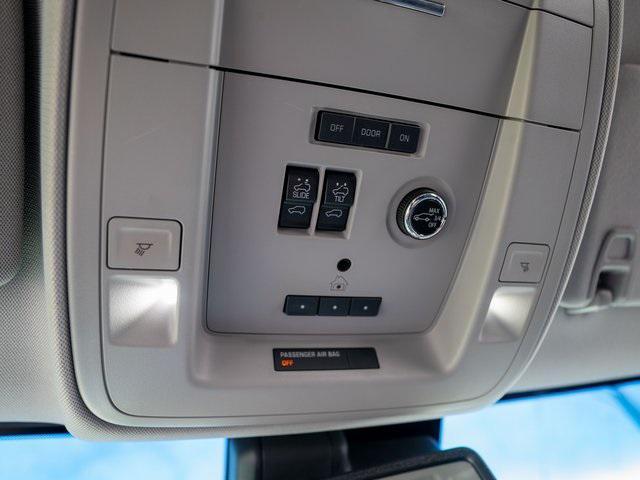 Photo of 2020 Summit White Chevrolet Tahoe