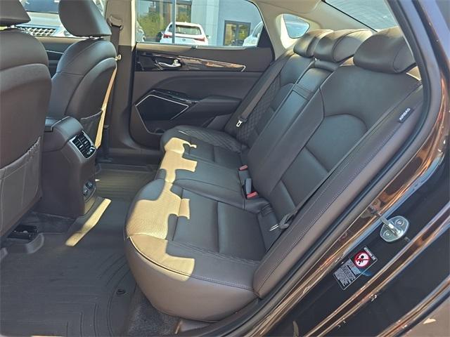 Photo of 2018 Granite Brown Kia Cadenza