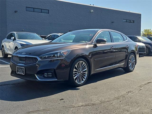 Photo of 2018 Granite Brown Kia Cadenza