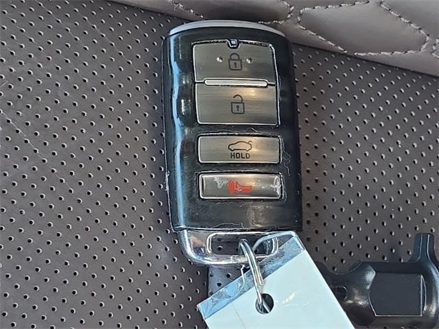 Photo of 2018 Granite Brown Kia Cadenza