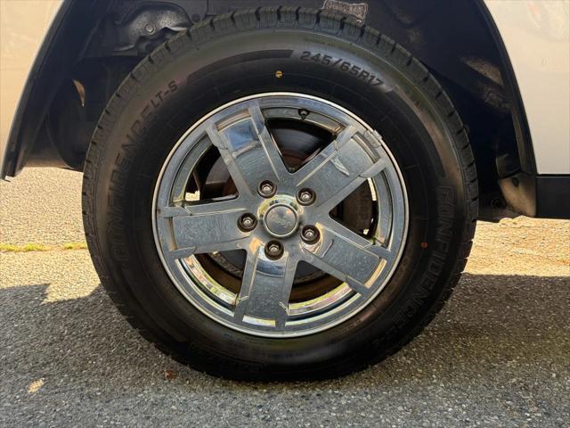 Photo of 2005 Bright Silver Metallic Clearcoat Jeep Grand Cherokee
