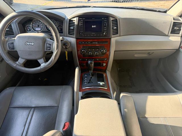 Photo of 2005 Bright Silver Metallic Clearcoat Jeep Grand Cherokee