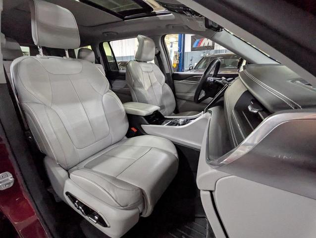 Photo of 2021 Velvet Red Pearlcoat Jeep Grand Cherokee L