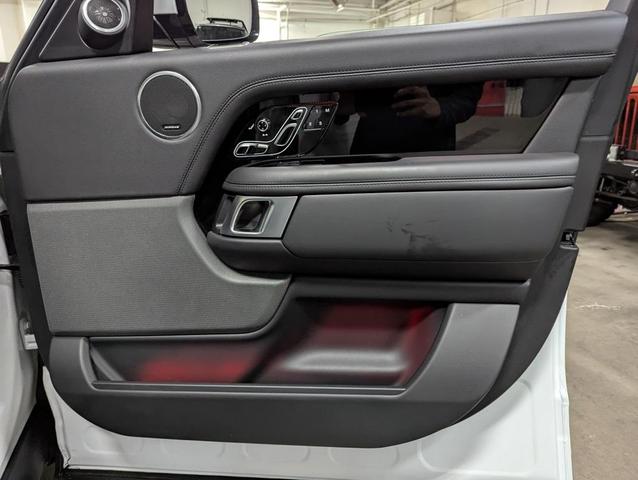 Photo of 2020 Fuji White Land Rover Range Rover