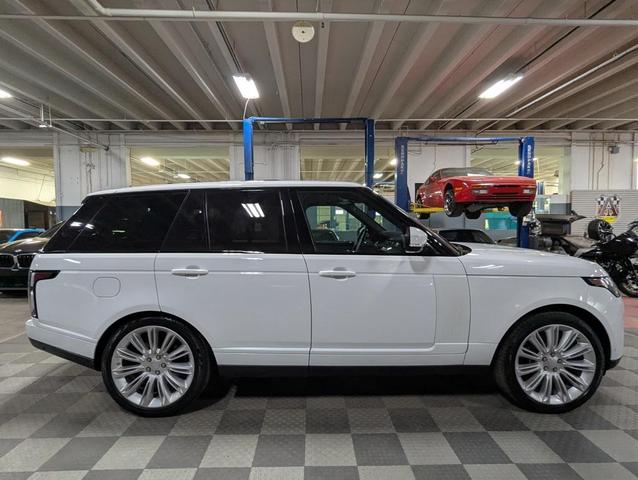 Photo of 2020 Fuji White Land Rover Range Rover