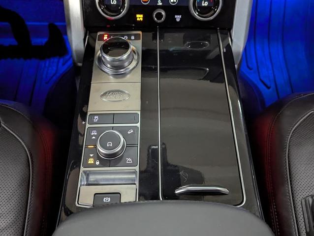 Photo of 2020 Fuji White Land Rover Range Rover