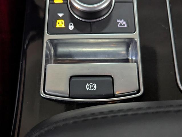 Photo of 2020 Fuji White Land Rover Range Rover