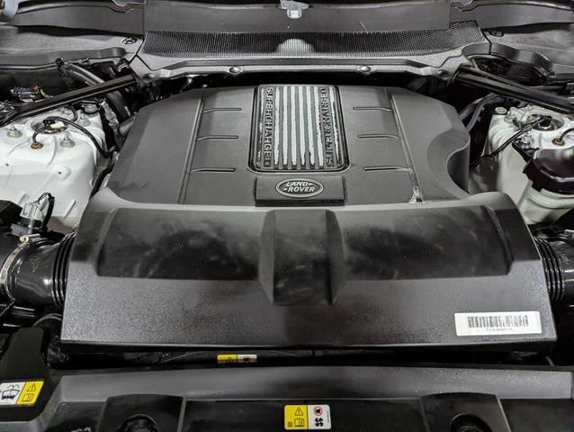 Photo of 2020 Fuji White Land Rover Range Rover