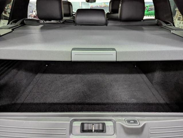 Photo of 2020 Fuji White Land Rover Range Rover