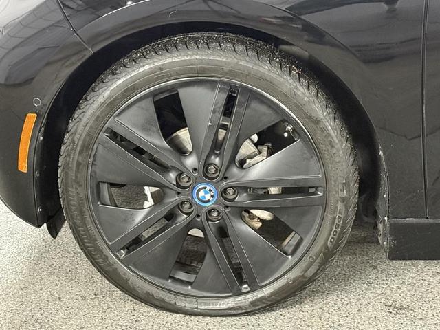 Photo of 2017 Fluid Black w/Highlight BMW i Blue BMW i3