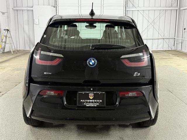 Photo of 2017 Fluid Black w/Highlight BMW i Blue BMW i3