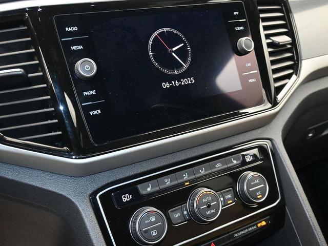 Photo of 2022 Deep Black Pearl Volkswagen Atlas Cross Sport