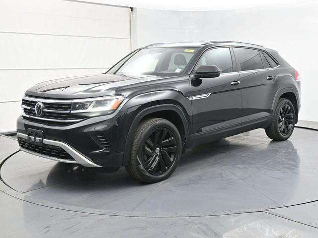 Photo of 2022 Deep Black Pearl Volkswagen Atlas Cross Sport