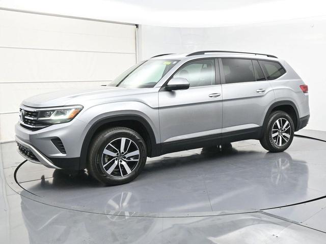 Photo of 2022 Pyrite Silver Metallic Volkswagen Atlas