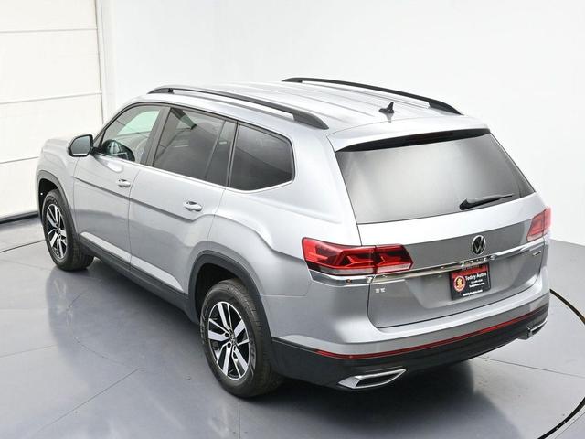 Photo of 2022 Pyrite Silver Metallic Volkswagen Atlas