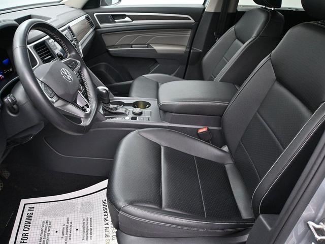 Photo of 2022 Pyrite Silver Metallic Volkswagen Atlas