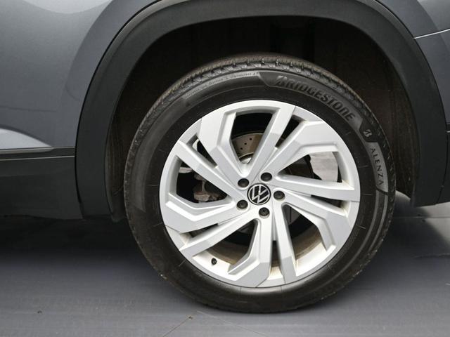 Photo of 2021 Platinum Gray Metallic Volkswagen Atlas