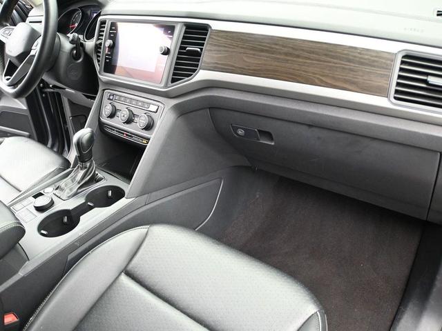 Photo of 2021 Platinum Gray Metallic Volkswagen Atlas