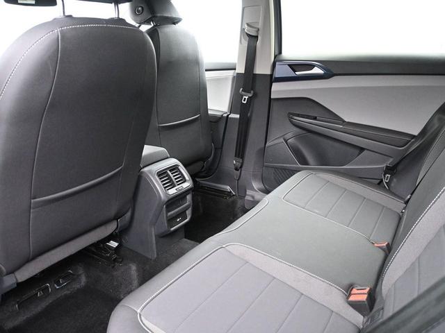 Photo of 2024 Pyrite Silver Metallic Volkswagen Taos