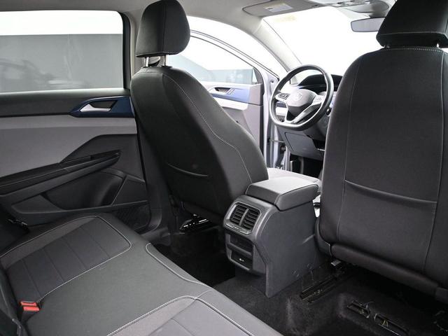 Photo of 2024 Pyrite Silver Metallic Volkswagen Taos