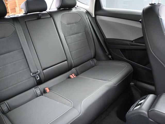 Photo of 2024 Pyrite Silver Metallic Volkswagen Taos